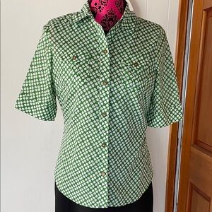 Banana Republic Green and White Patterned Button-Down Shirt